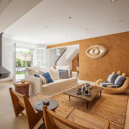Вилла Taman 3 Chambres, Proche & Centre-ville Сен-Тропе